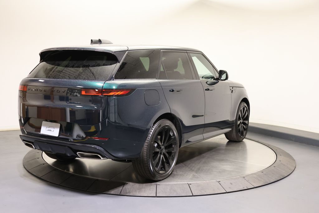 Thumbnail: 2026 Land Rover Range Rover Sport - 5