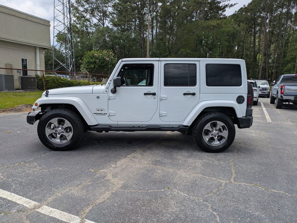 2017 Jeep Wrangler Unlimited Sahara 4x4