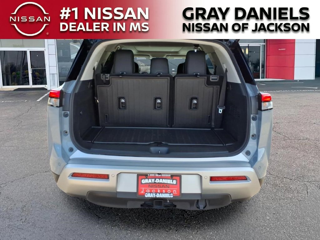 Used 2025 Nissan Pathfinder SUV
