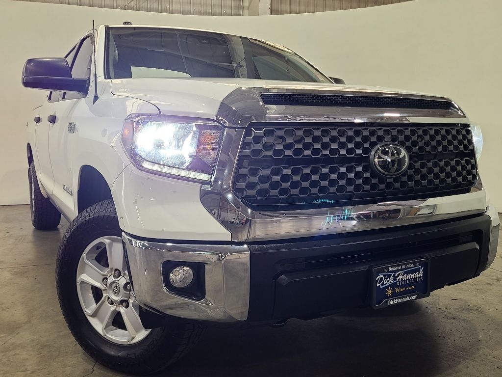 Used 2019 Toyota Tundra SR5 with VIN 5TFDW5F16KX805136 for sale in Gladstone, OR