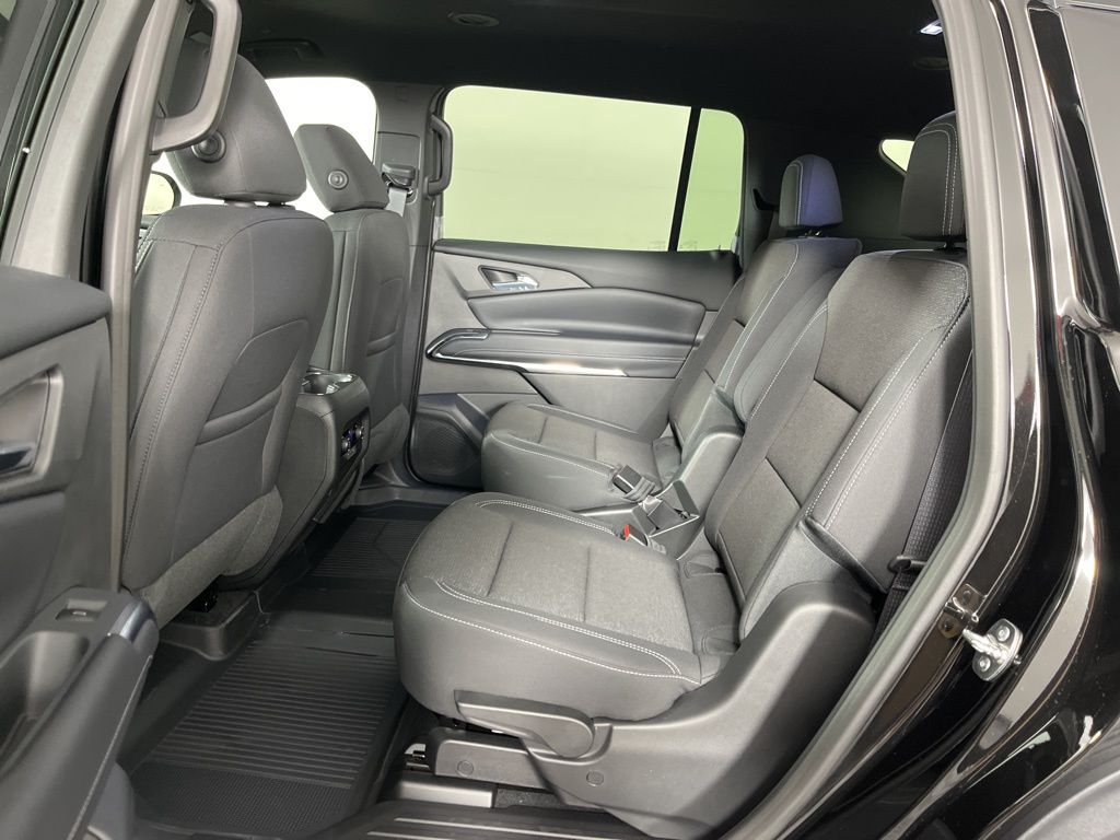 Thumbnail: 2026 Chevrolet Traverse - 23