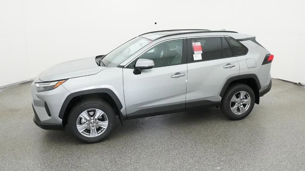 Thumbnail: 2025 Toyota RAV4 - 17