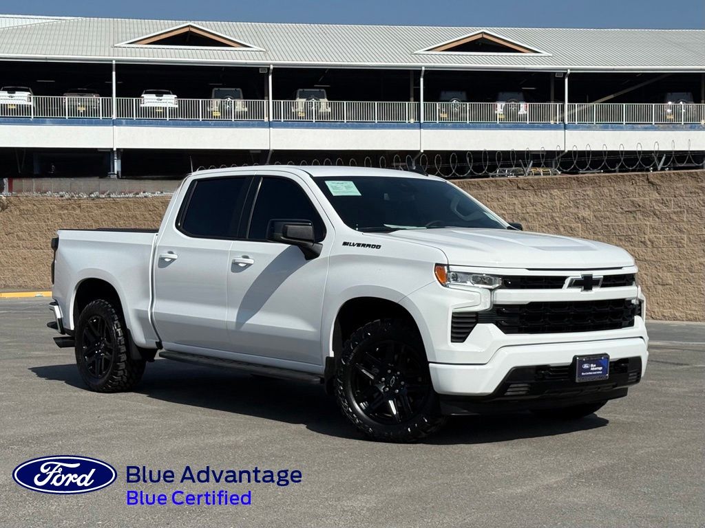 2022 Chevrolet Silverado 1500 RST Crew Cab RWD
