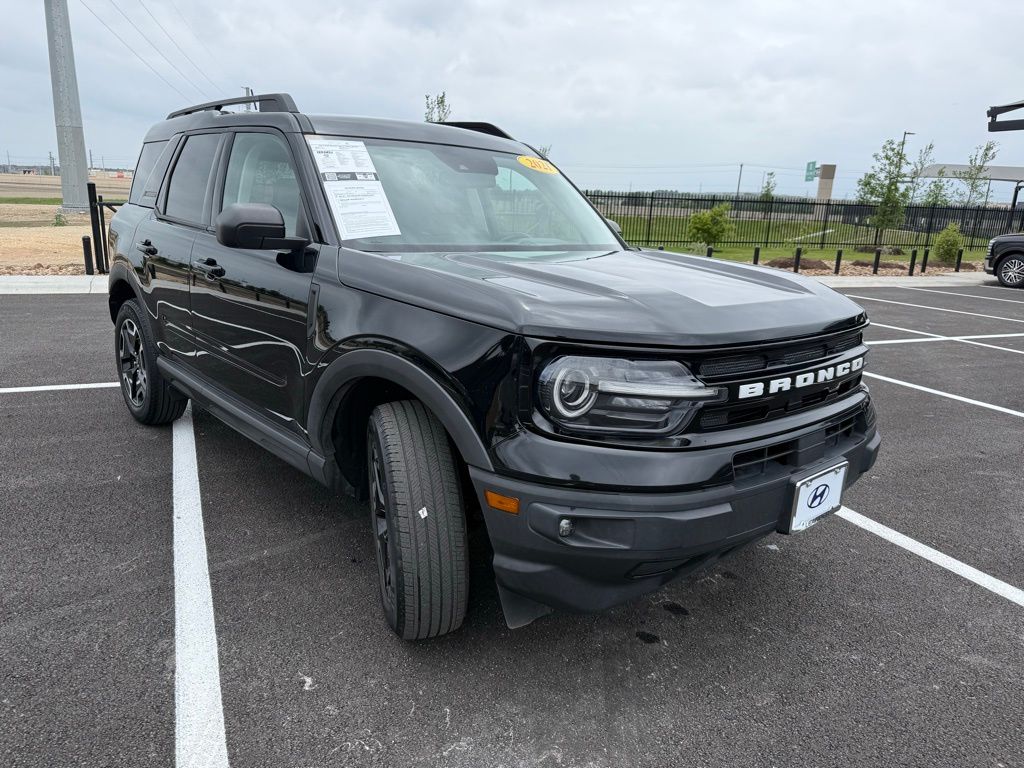 Thumbnail: 2021 Ford Bronco Sport - 3