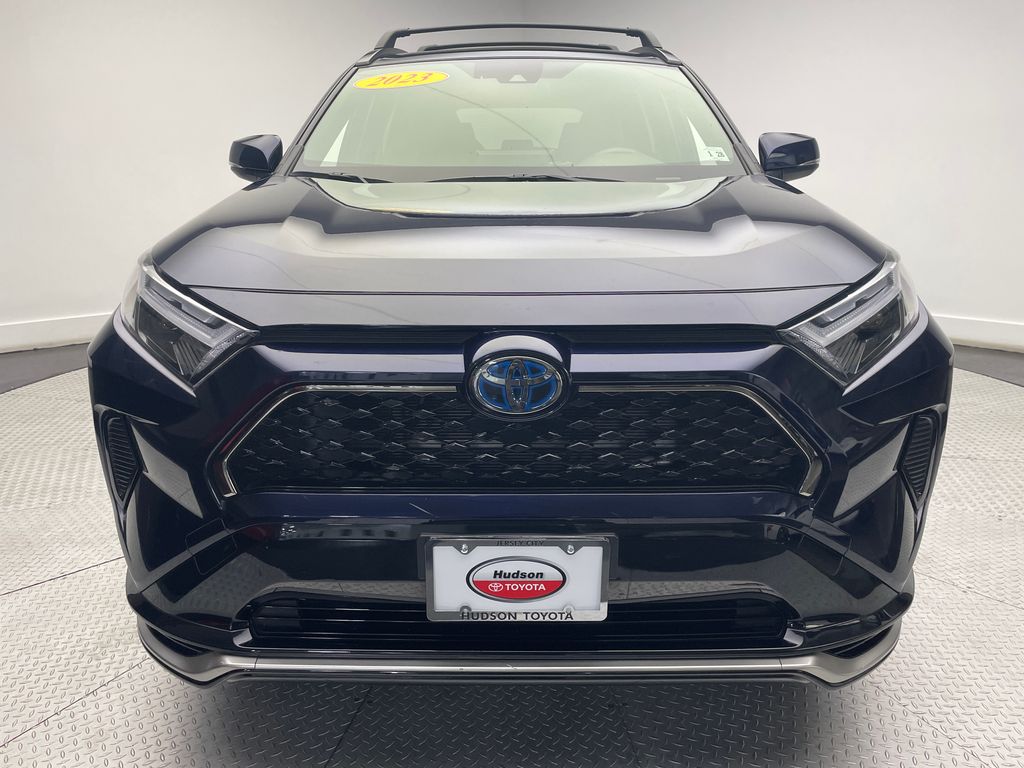 2023 Toyota RAV4 Prime SE 2