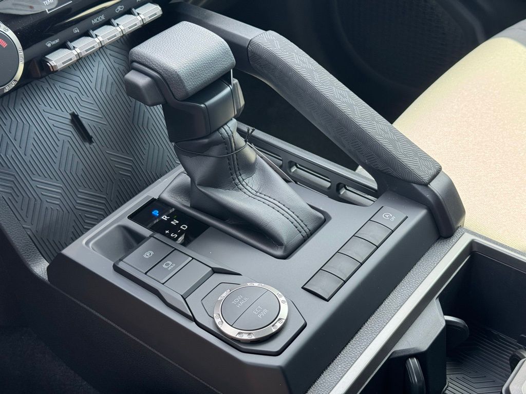 2025 Toyota Tacoma SR5 Double Cab photo 22