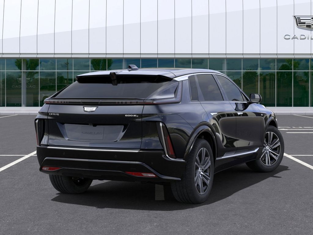 2024 Cadillac LYRIQ Luxury 4