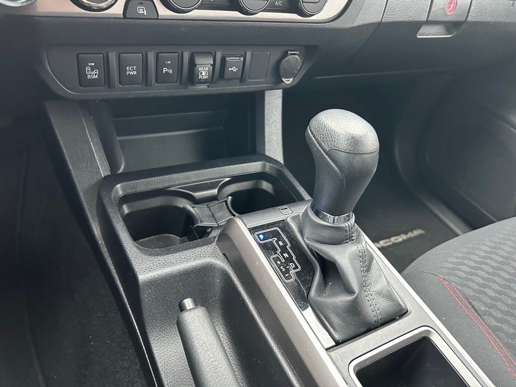 2023 Toyota Tacoma SR5 28