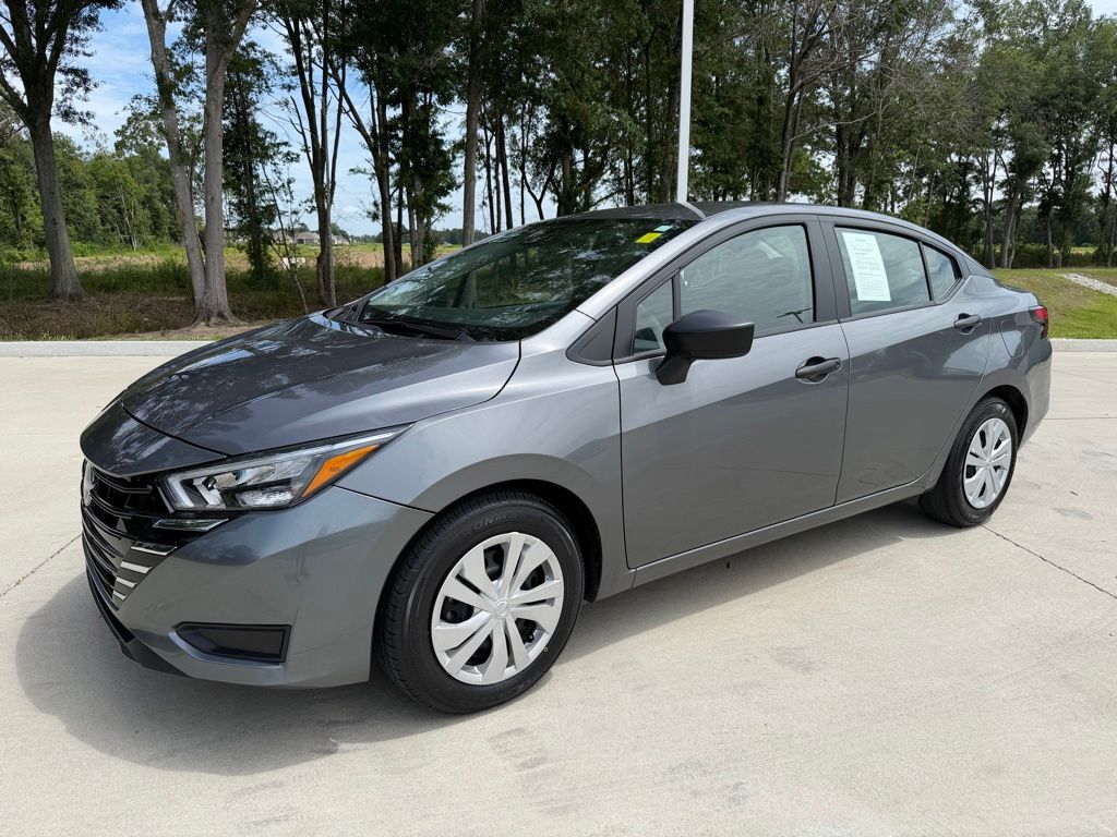2025 Nissan Versa S FWD