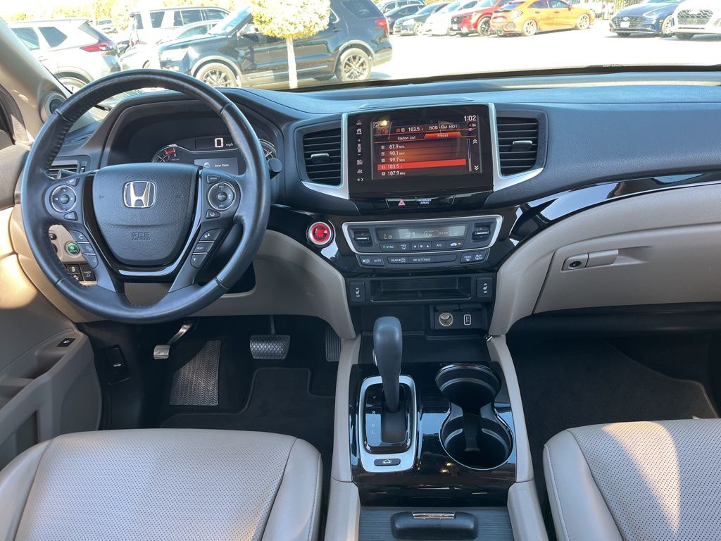 Thumbnail: 2019 Honda Ridgeline - 17