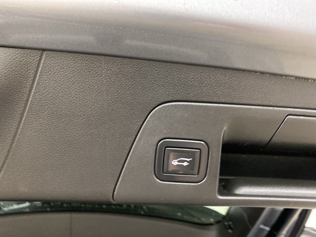 2021 Buick Envision Essence photo