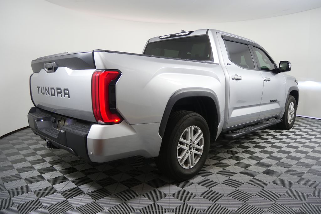 Thumbnail: 2024 Toyota Tundra - 3