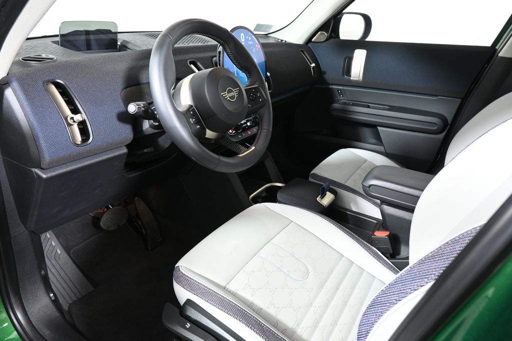 Thumbnail: 2025 MINI Cooper Countryman - 14