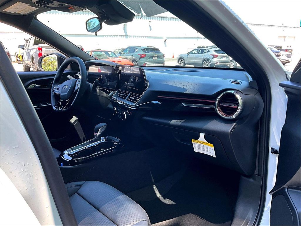 2026 Chevrolet Trax — photo 10
