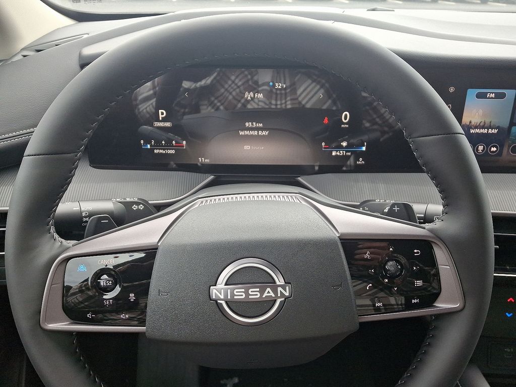 2025 Nissan Murano SV 7