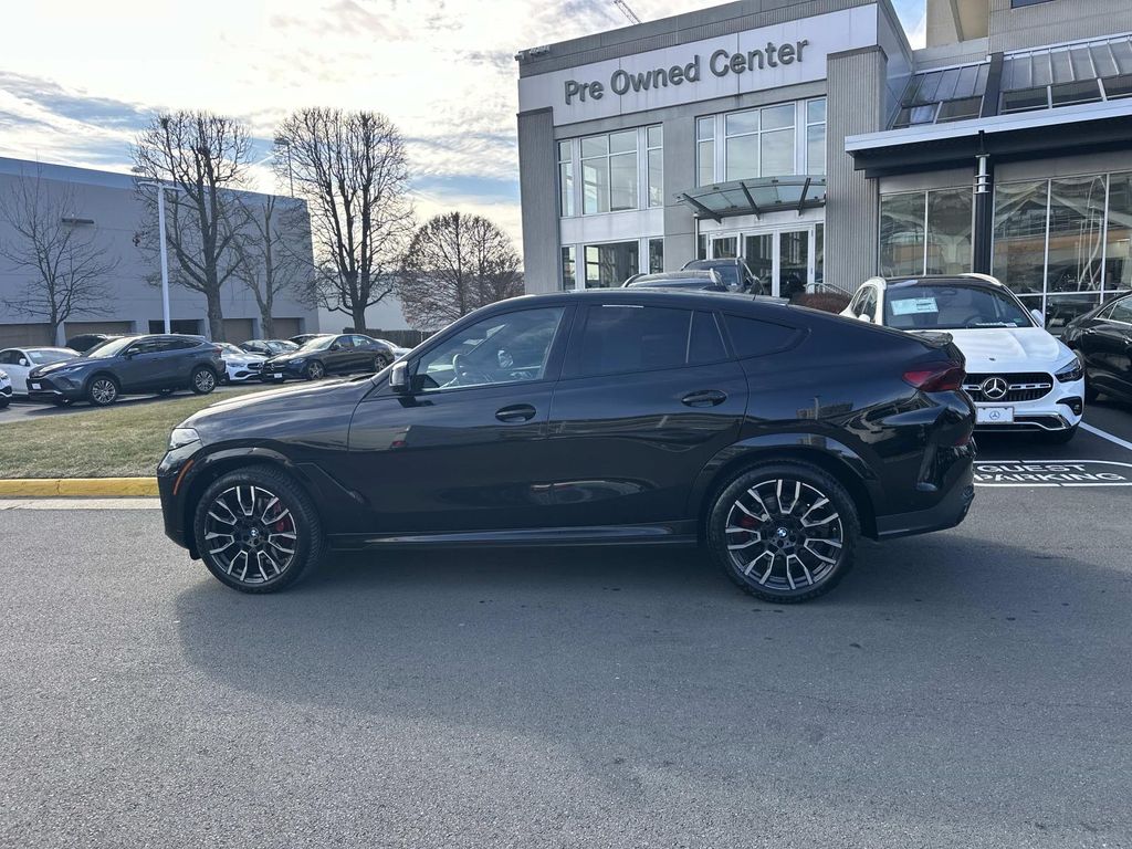 Thumbnail: 2024 BMW X6 - 14