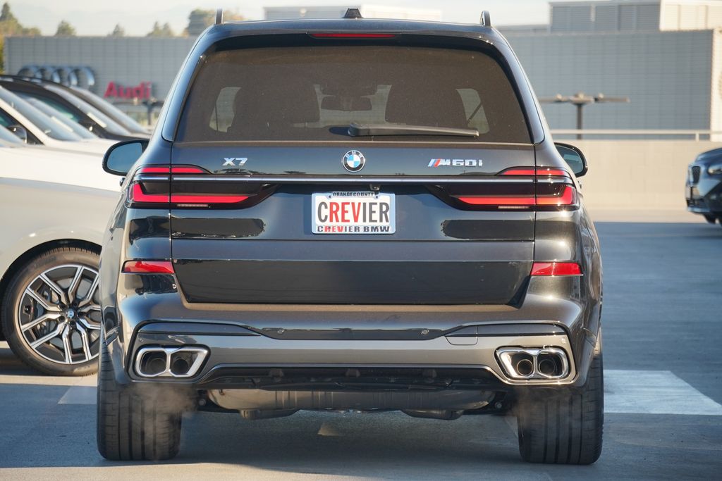 2025 BMW X7 M60i 6