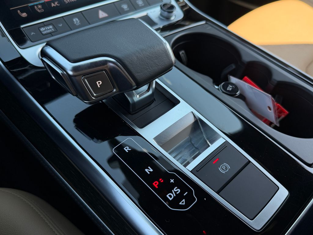 Thumbnail: 2023 Audi Q7 - 28