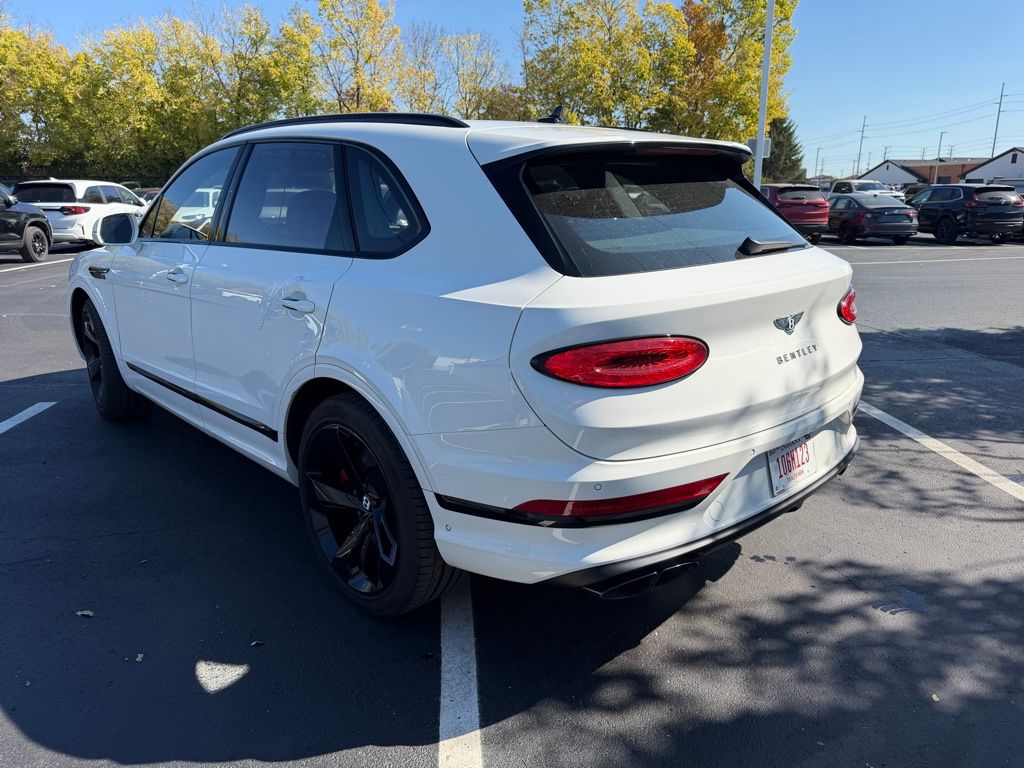 Thumbnail: 2023 Bentley Bentayga - 3