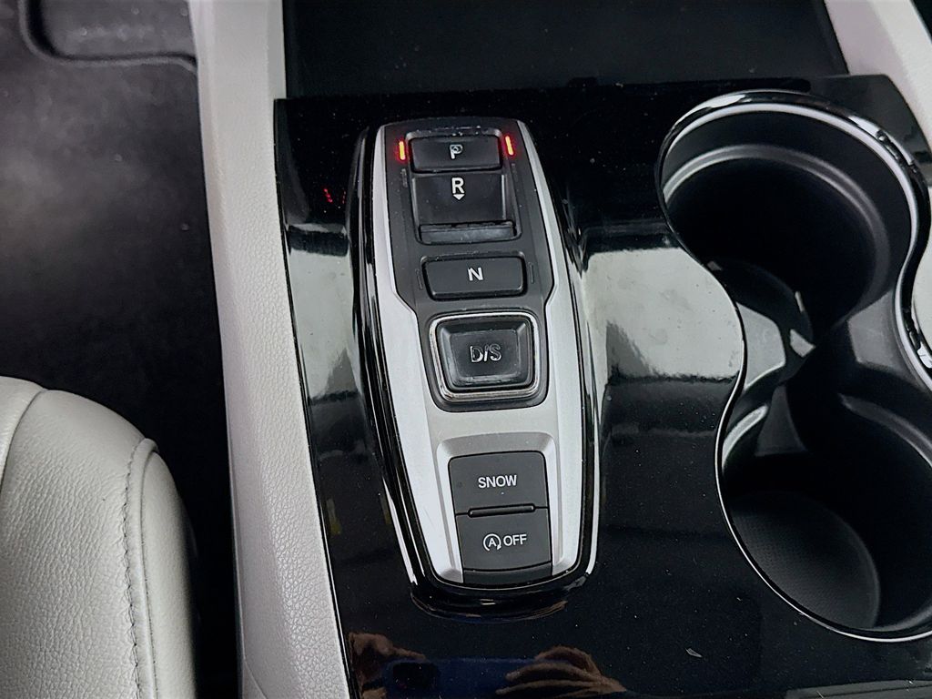 Thumbnail: 2019 Honda Pilot - 17