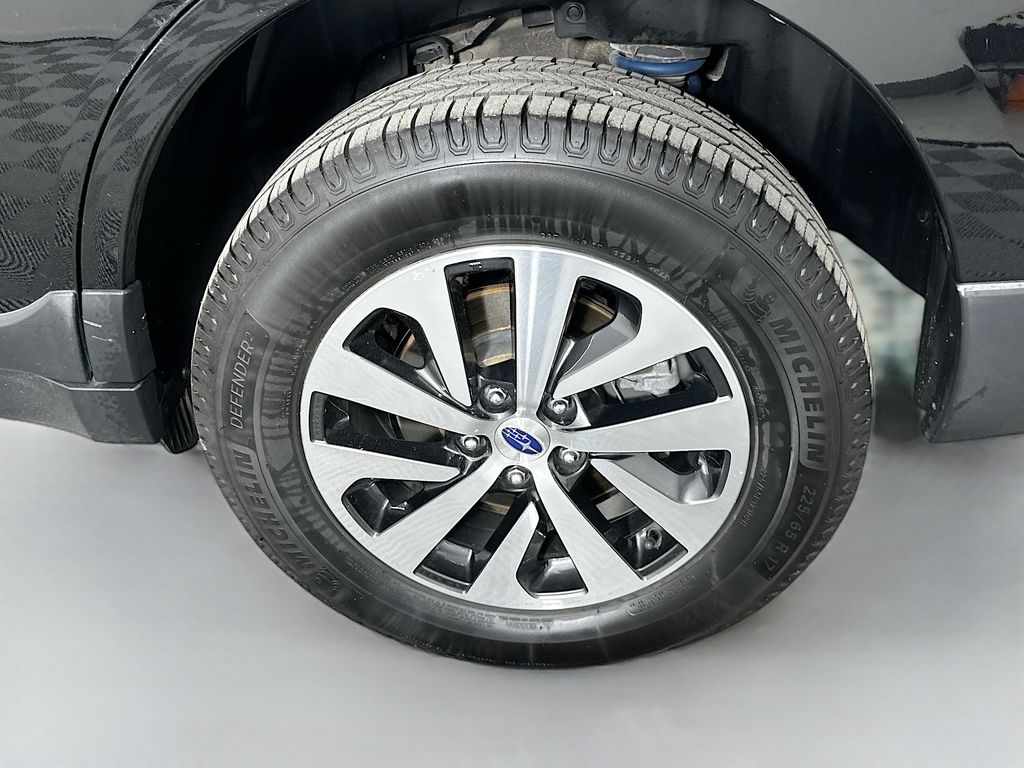 2018 Subaru Outback 2.5i 29