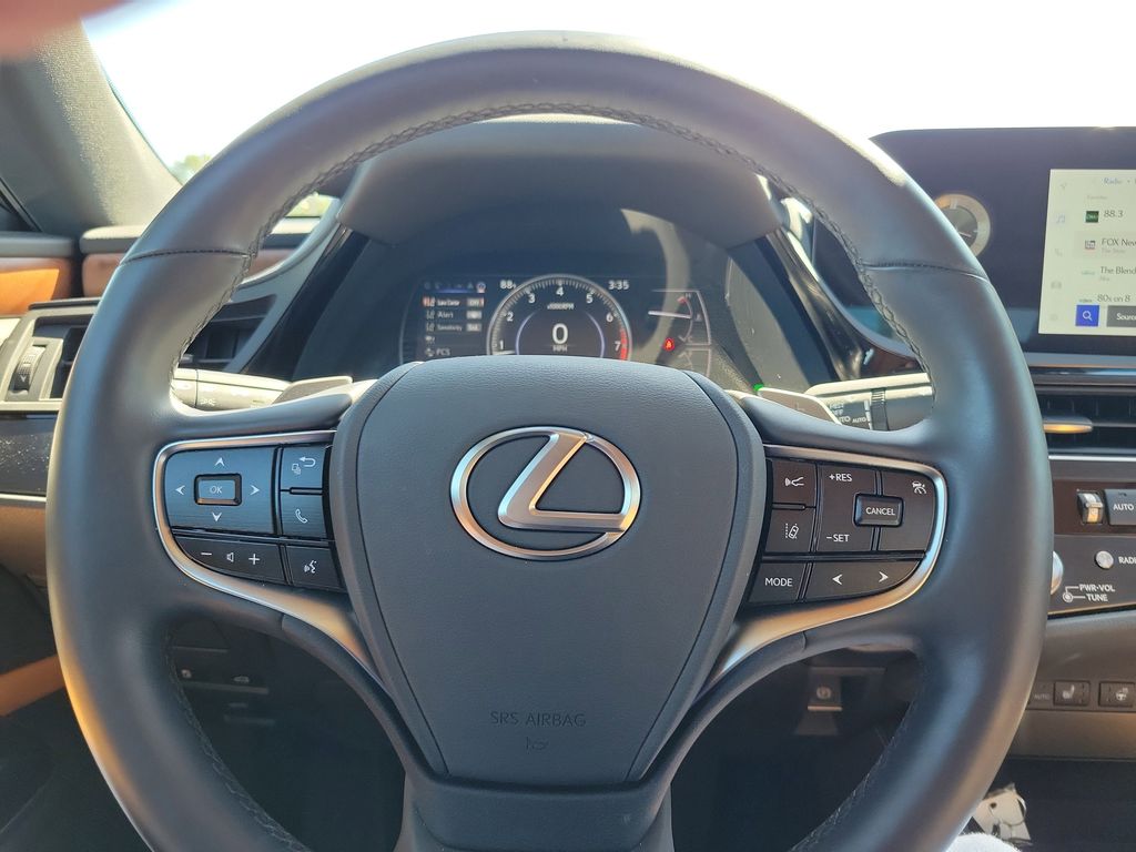 used 2025 Lexus ES car, priced at $42,500