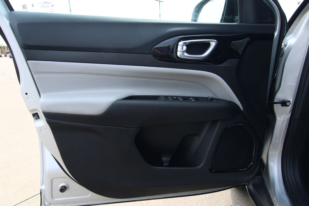 Used 2025 Jeep Compass SUV