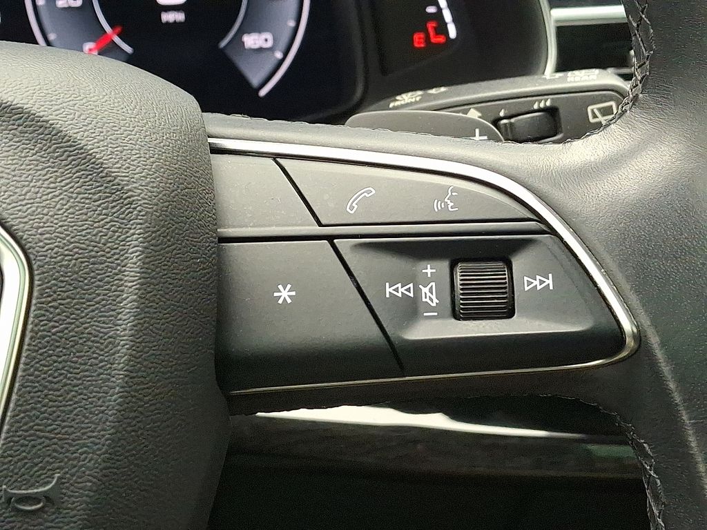 Thumbnail: 2021 Audi Q7 - 24