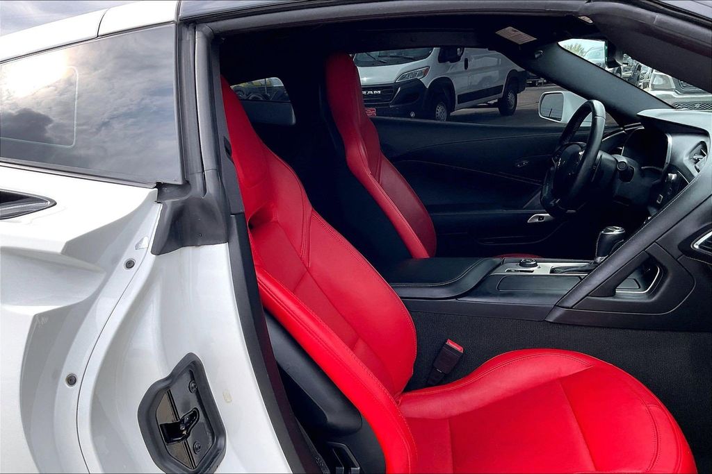 Used 2016 Chevrolet Corvette Stingray 2D Coupe