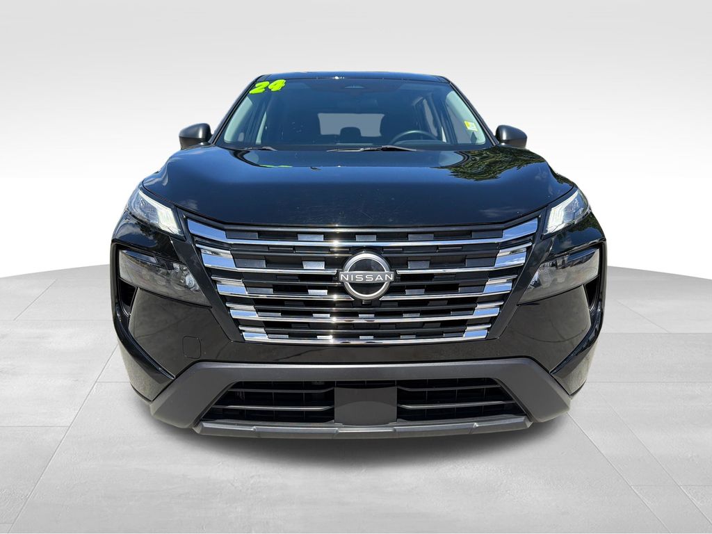 View vehicle photo 2