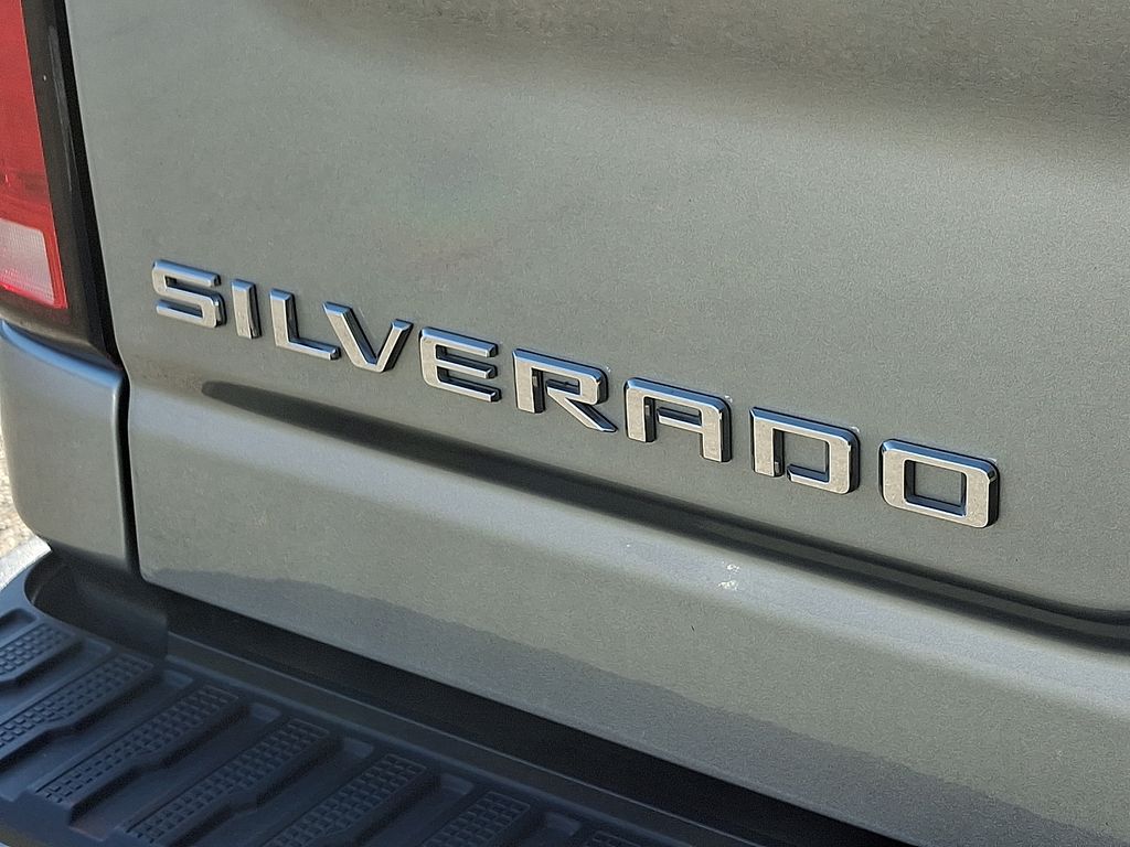 Thumbnail: 2024 Chevrolet Silverado 3500 - 30