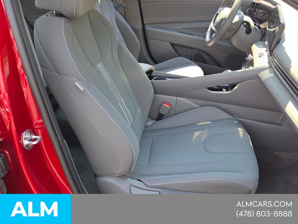 Used 2024 Red Hyundai SEL image 19
