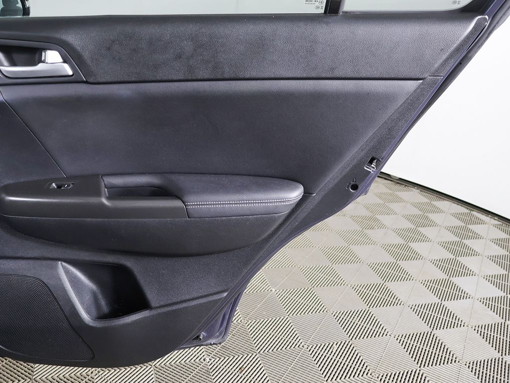 Used 2017 Blue Kia EX image 23
