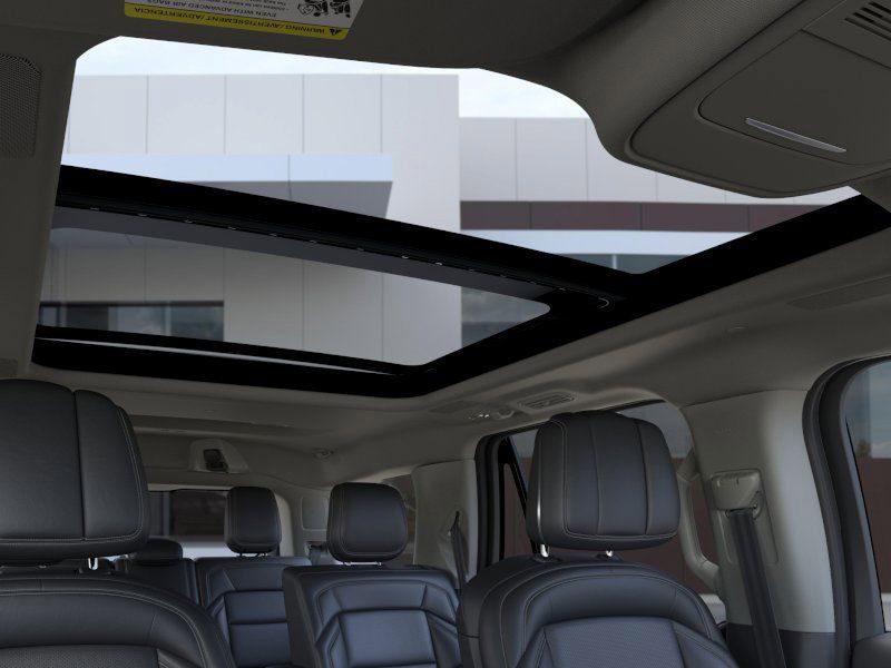 New 2026 White Lincoln Reserve image 70