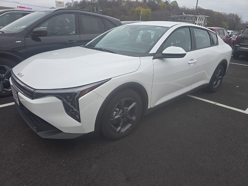 Snow White Pearl 2025 Kia K4 LXS FWD Sedan Front-Wheel Drive Continuously Variable Transmission