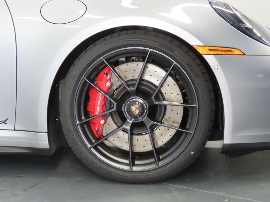 Thumbnail: 2026 Porsche 911 - 11