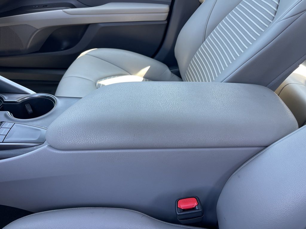 Camry SE