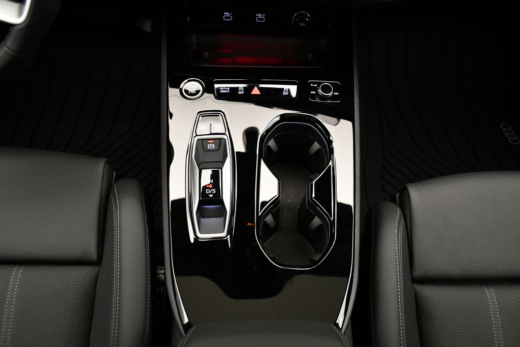 Thumbnail: 2025 Audi A5 - 28