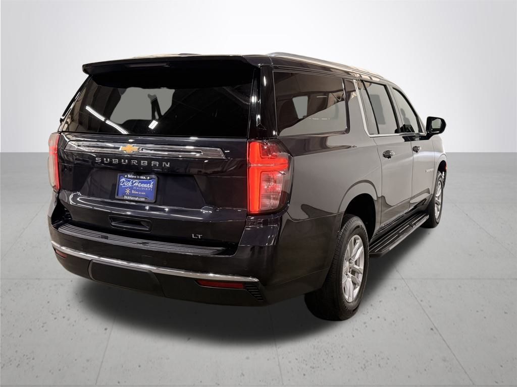 2023 Chevrolet Suburban LT