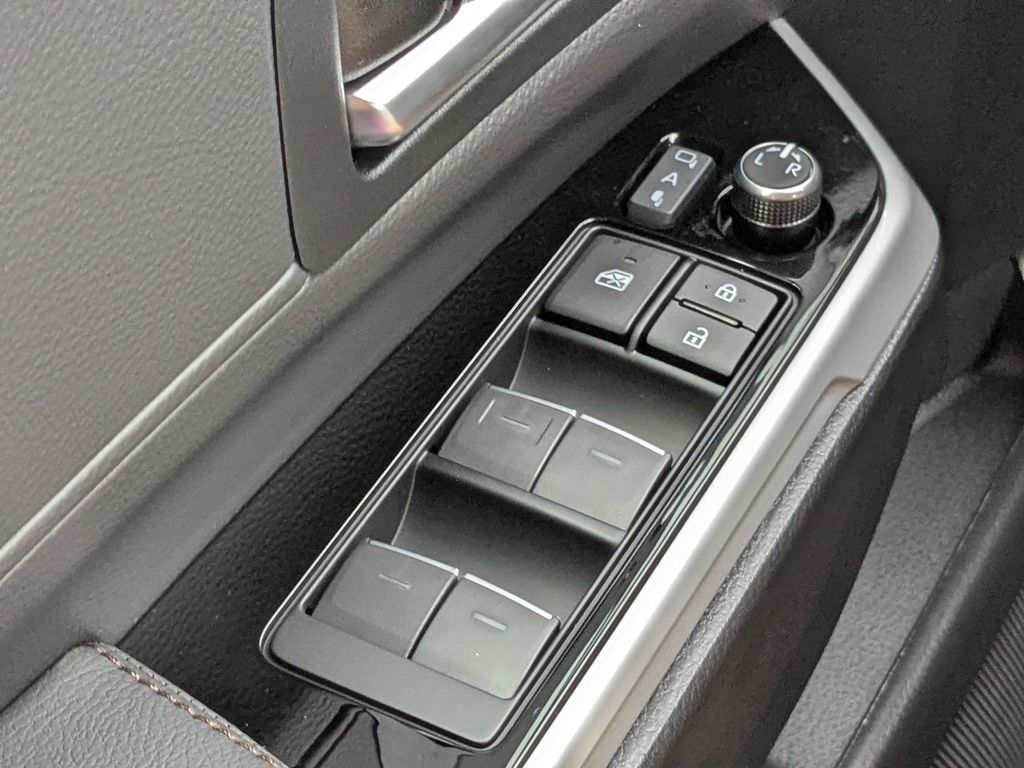 New 2026 Toyota Sienna Van