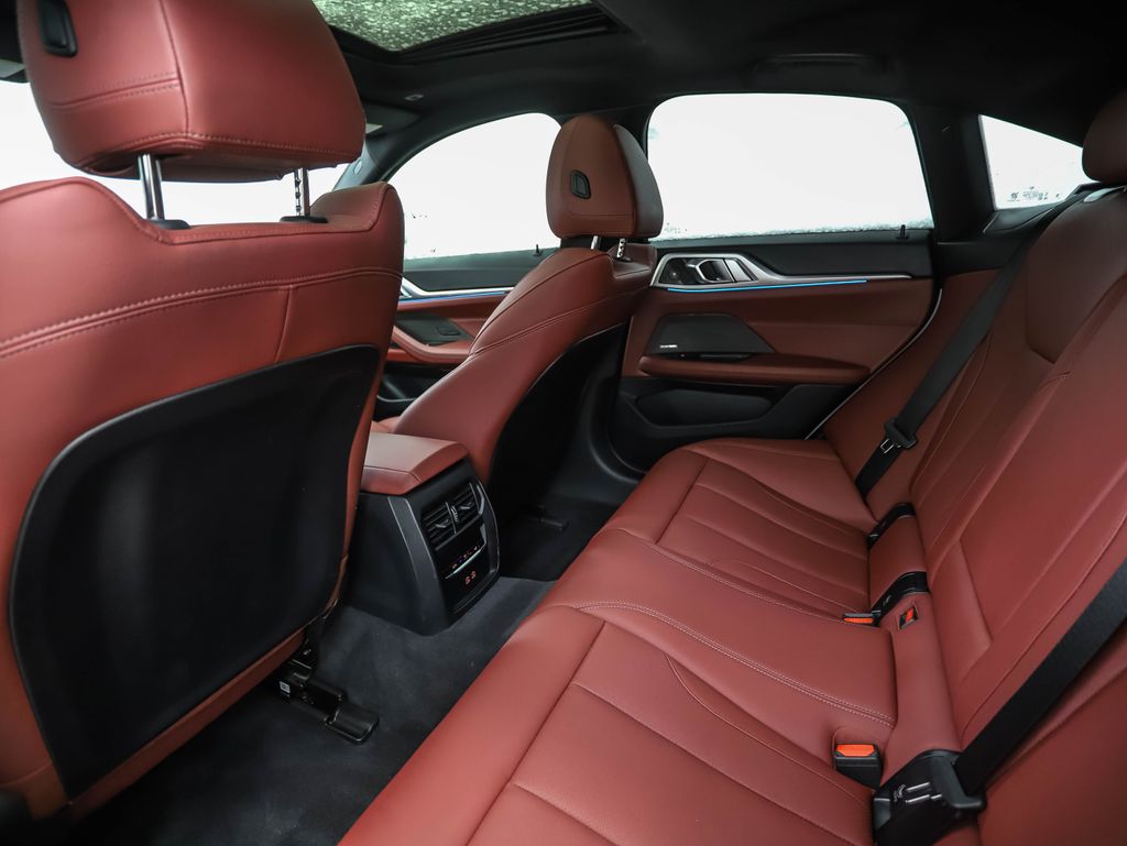 Thumbnail: 2025 BMW i4 - 21