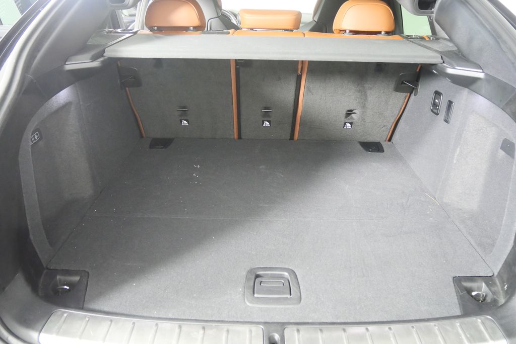 Thumbnail: 2024 BMW X4 - 17