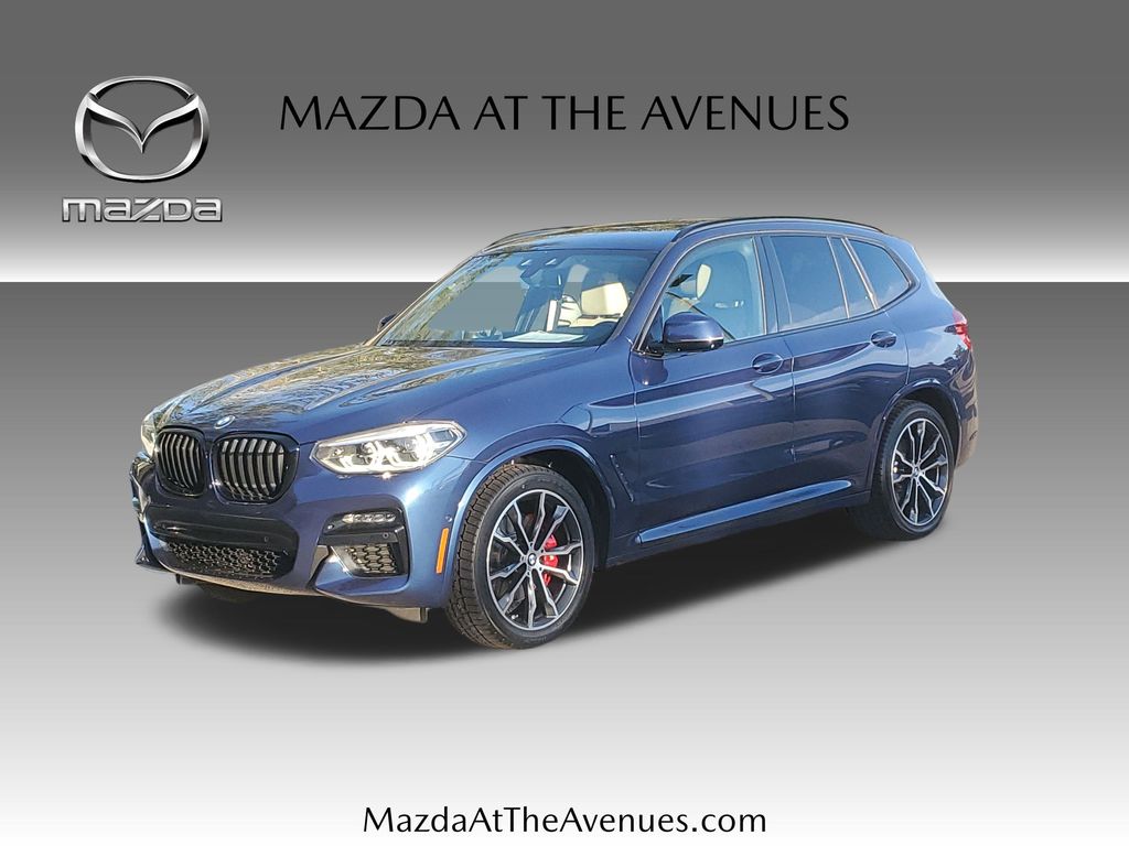 2021 BMW X3 40i's photo