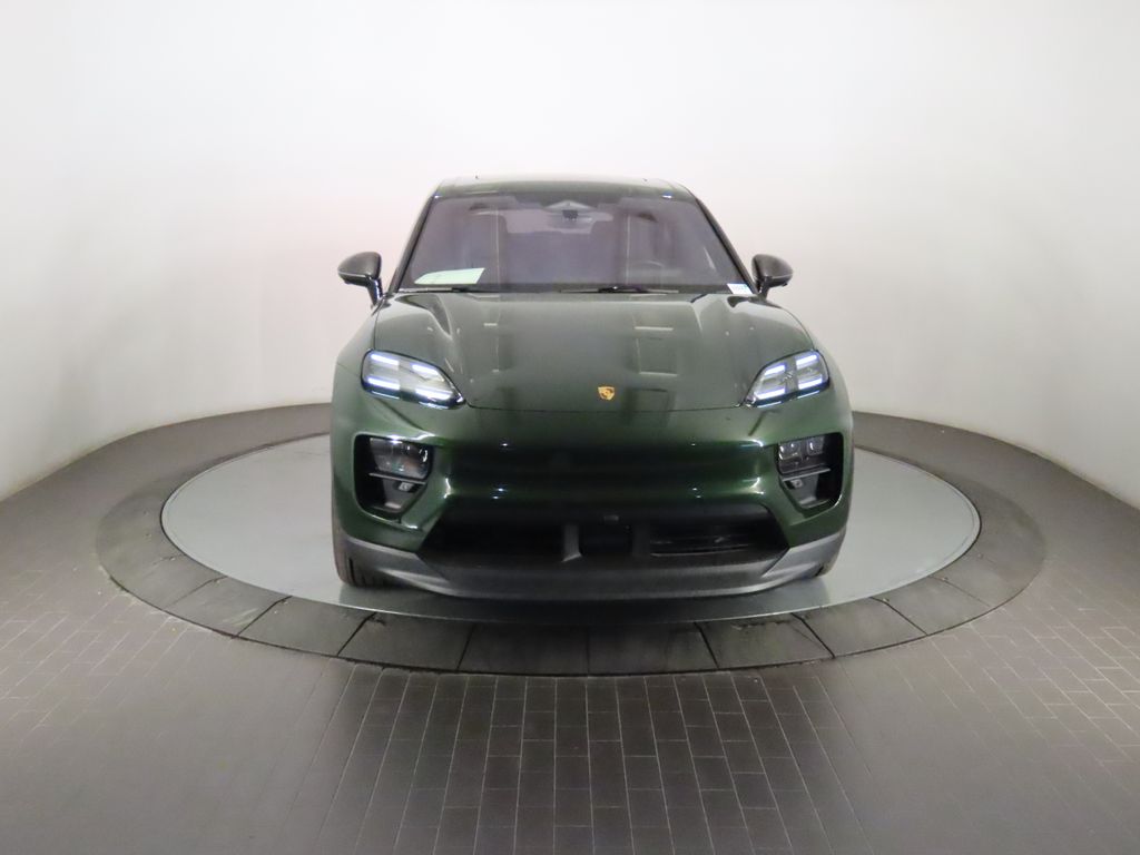 Thumbnail: 2025 Porsche Macan - 10