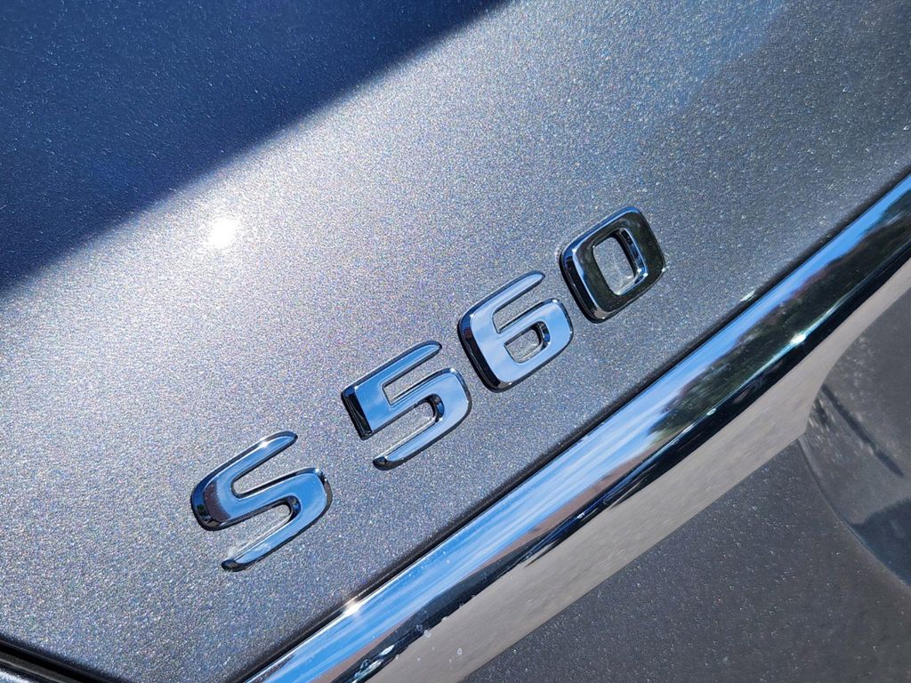 2018 Mercedes-Benz S-Class S 560 12