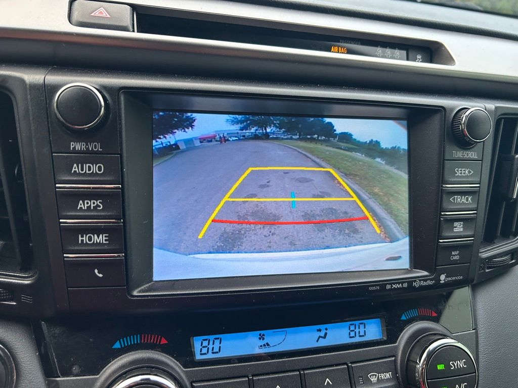 Thumbnail: 2018 Toyota RAV4 - 25