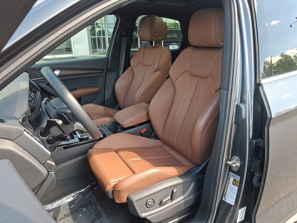 Thumbnail: 2023 Audi Q5 - 13