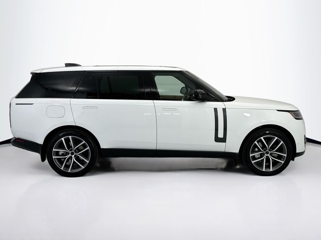Thumbnail: 2026 Land Rover Range Rover - 4