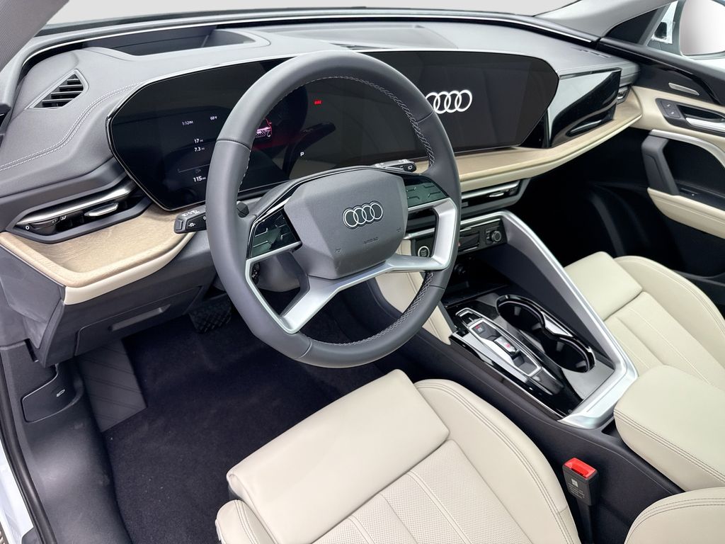 Thumbnail: 2025 Audi Q5 - 10