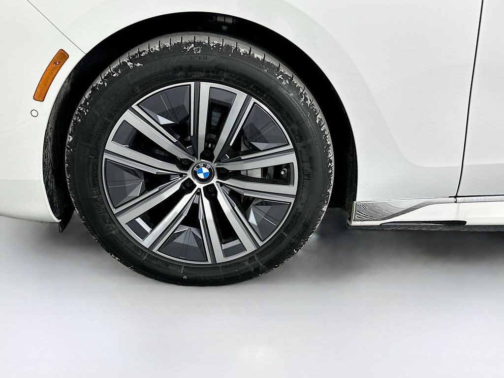 2024 BMW i7 eDrive50 23